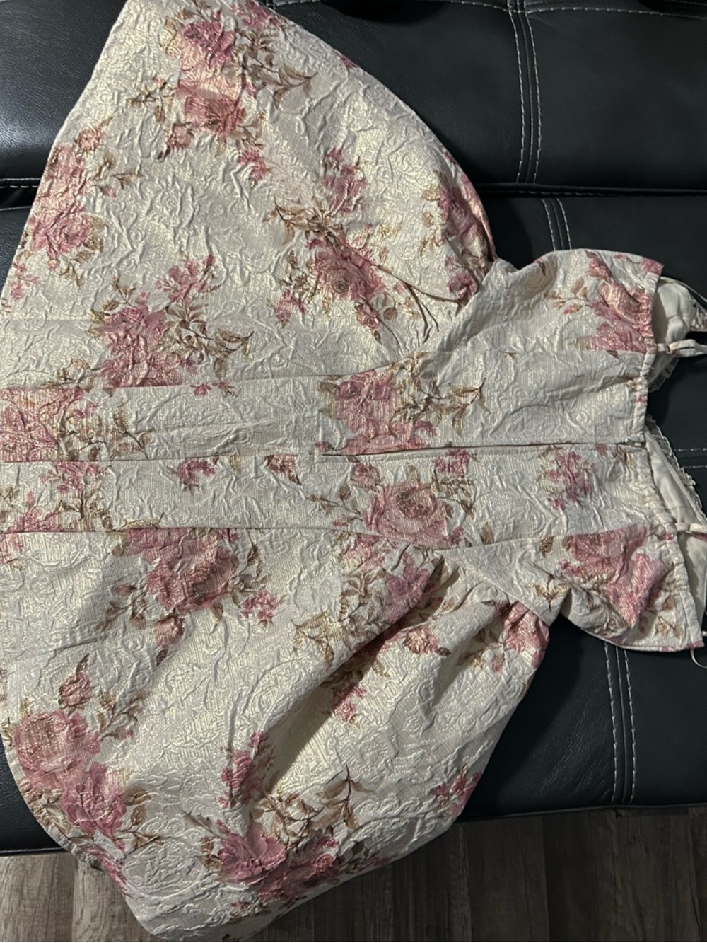 Francesca's Collections Cream Floral Mini Dress with Pink Roses